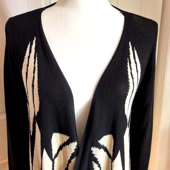 fu zade Waterfall Black Cardigan - Picture 6 of 11